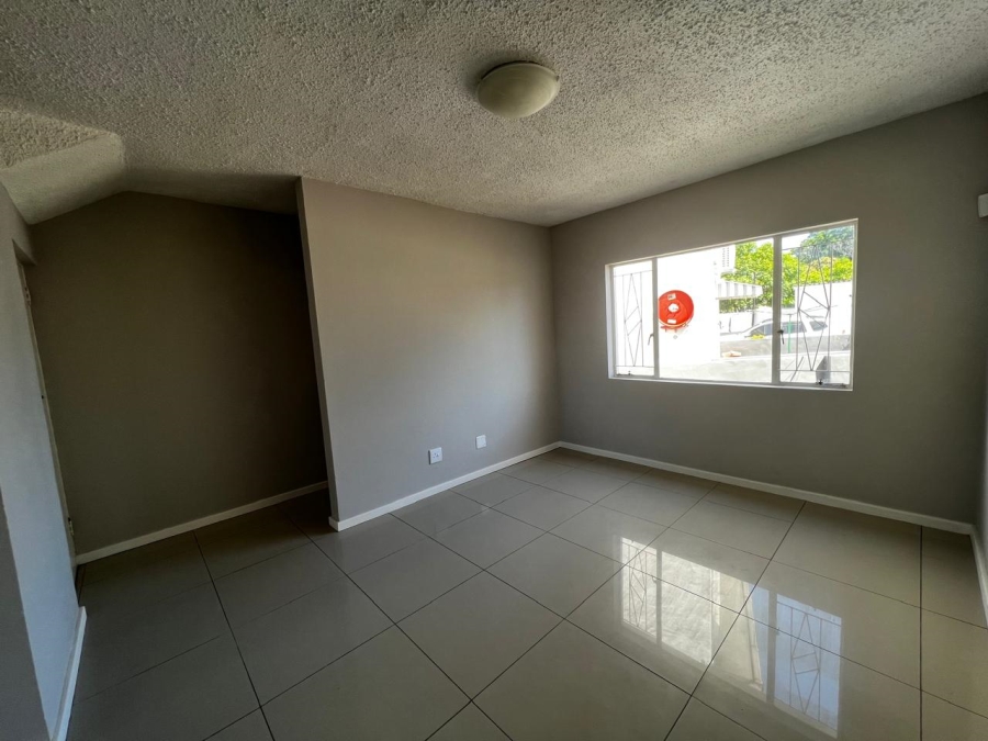 To Let 3 Bedroom Property for Rent in Beacon Bay Eastern Cape